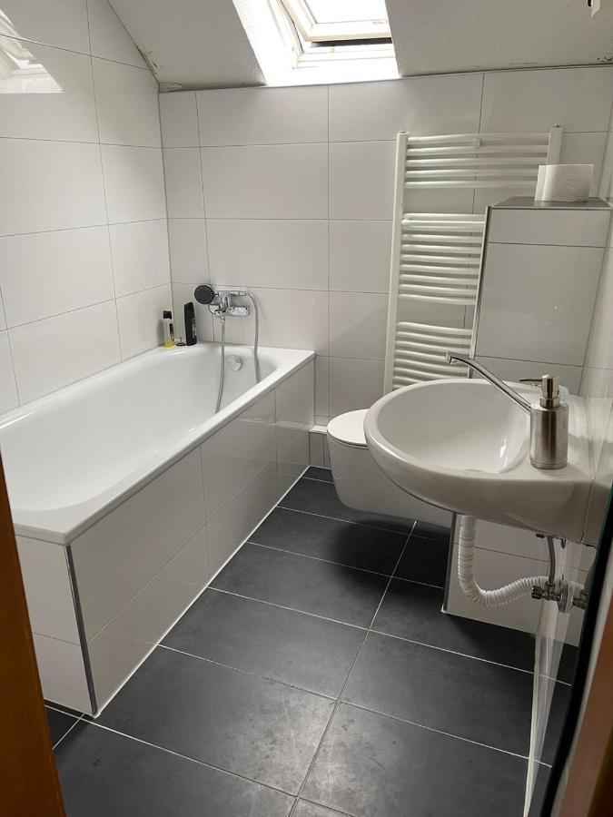 Apartment groß 5 oder 6 Einzelbetten Essen Exterior foto